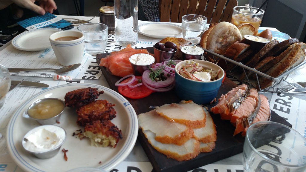 Fish platter
